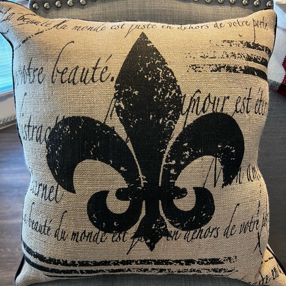 Fleur De Lis Accent Pillow | Cream - Picture 1 of 2